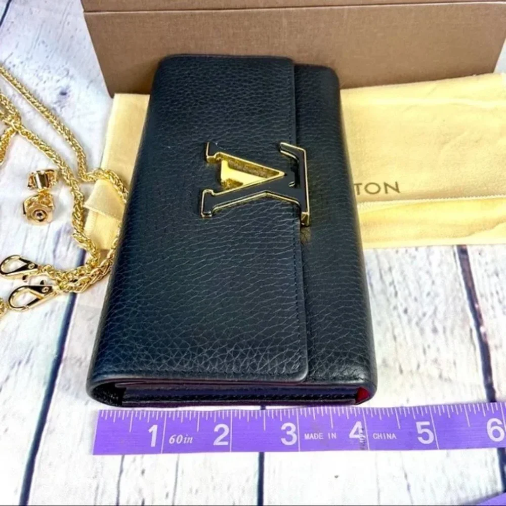 ⭐️Louis Vuitton Capucines black leather wallet or crossbody with bag charm - Picture 14 of 16